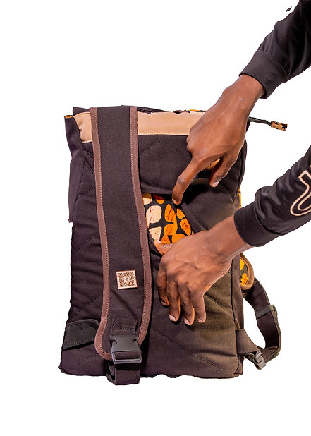 back of zetu africa explorer bag. the perfect travel bag