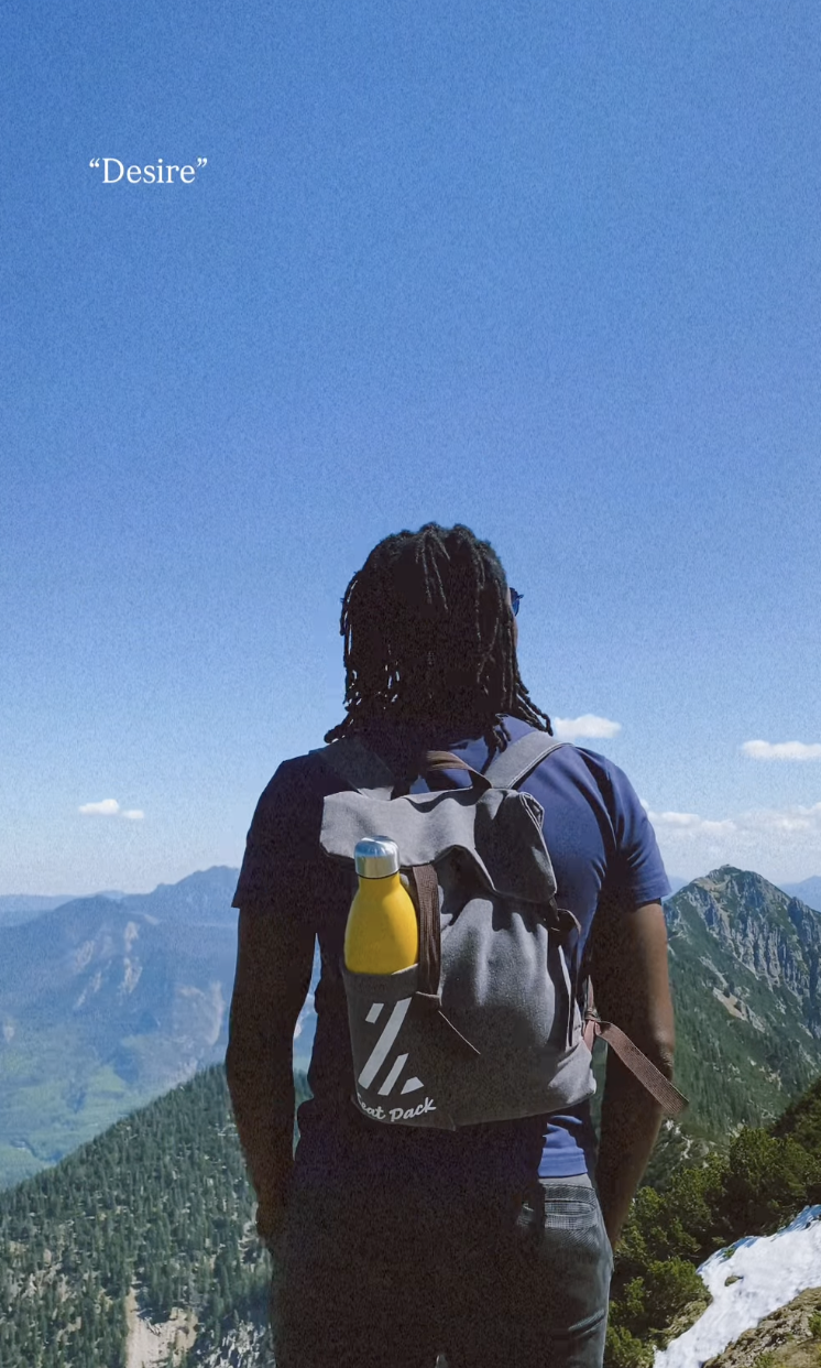 A traveler with the Seatpack sitting by a landmark
